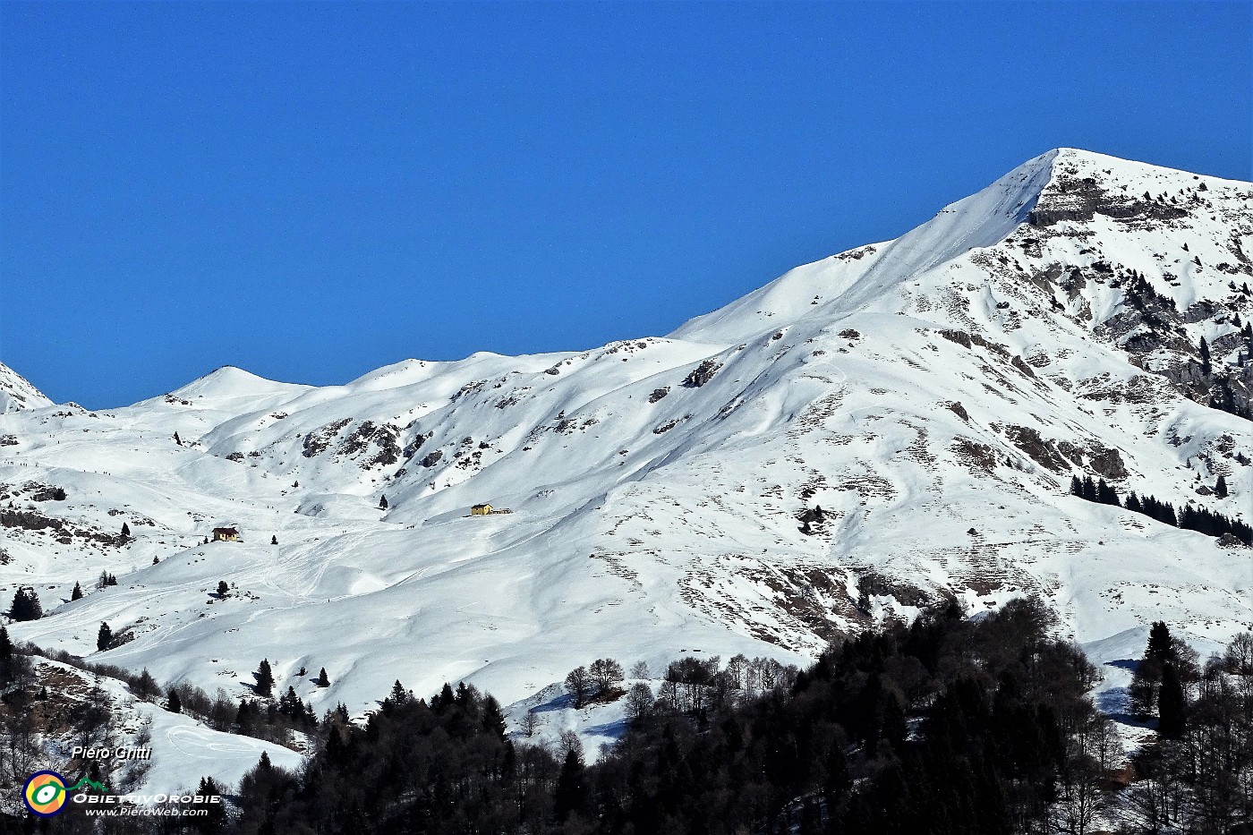 32 Monte Sodadura, versante e cresta sul-ovest...osservo bene !.JPG